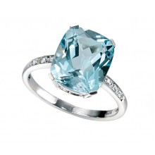 9ct White Gold Blue Topaz & Diamond Statement Ring